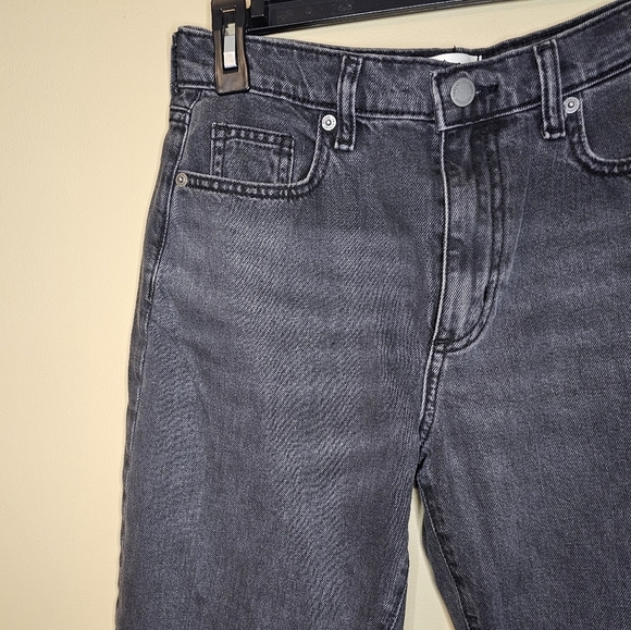 Universal Thread Boyfriend Jean's with distressed hem Size 0 or 25 - Picture 4 of 9